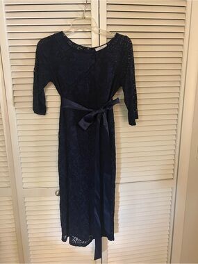 Maternity Navy Lace Midi Dress with Satin Waist Tie. My Bump, size Medium